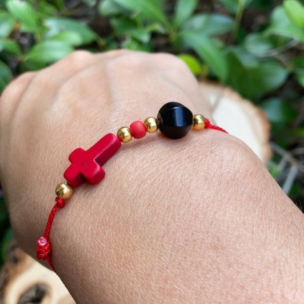 Azabache Cross Obsidian red protection bracelet